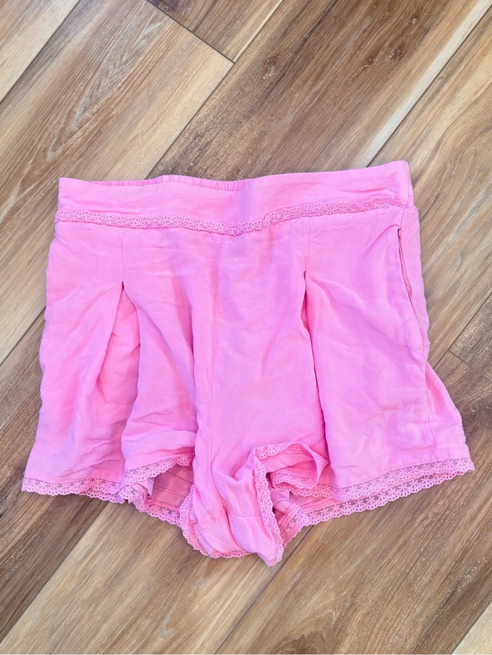 BCBGeneration Pink Lace Trim Shorts (M)